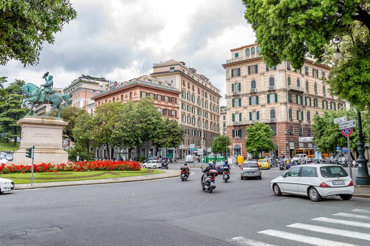 Où se Garer à Gênes: Les 10 Meilleurs Parkings Gratuits (ou Pas)